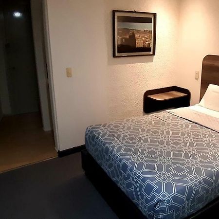 Hb Express Hotel Tlaxcala Eksteriør billede