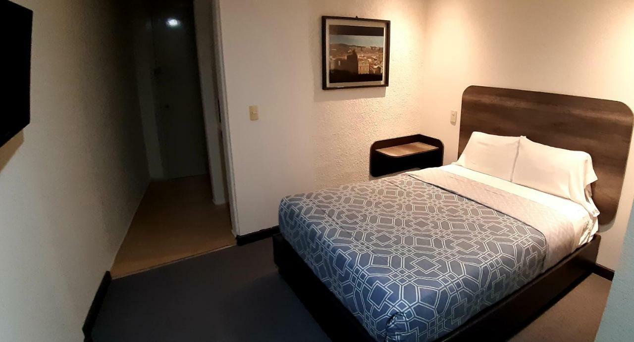Hb Express Hotel Tlaxcala Eksteriør billede